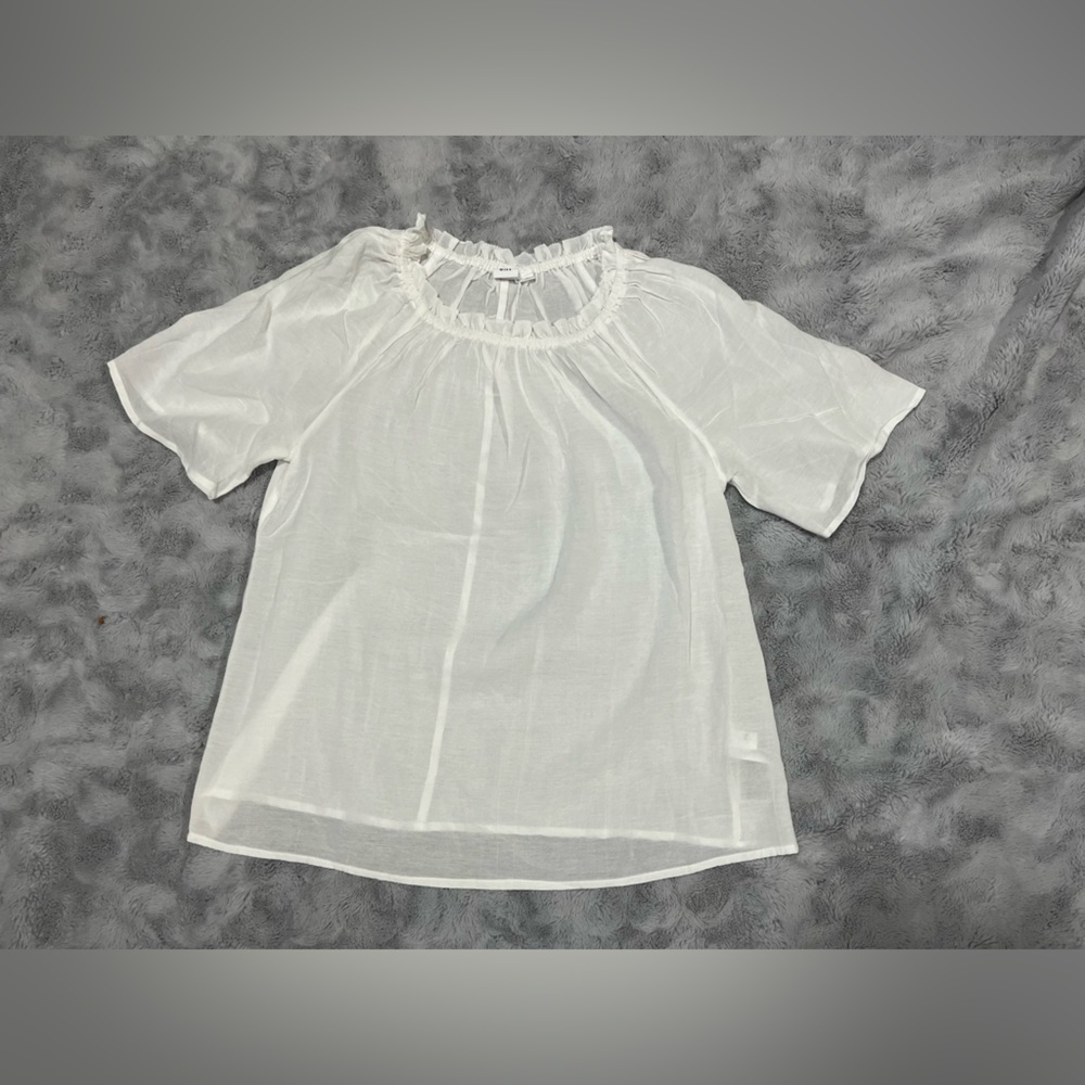 4/$25 Gap - White Top